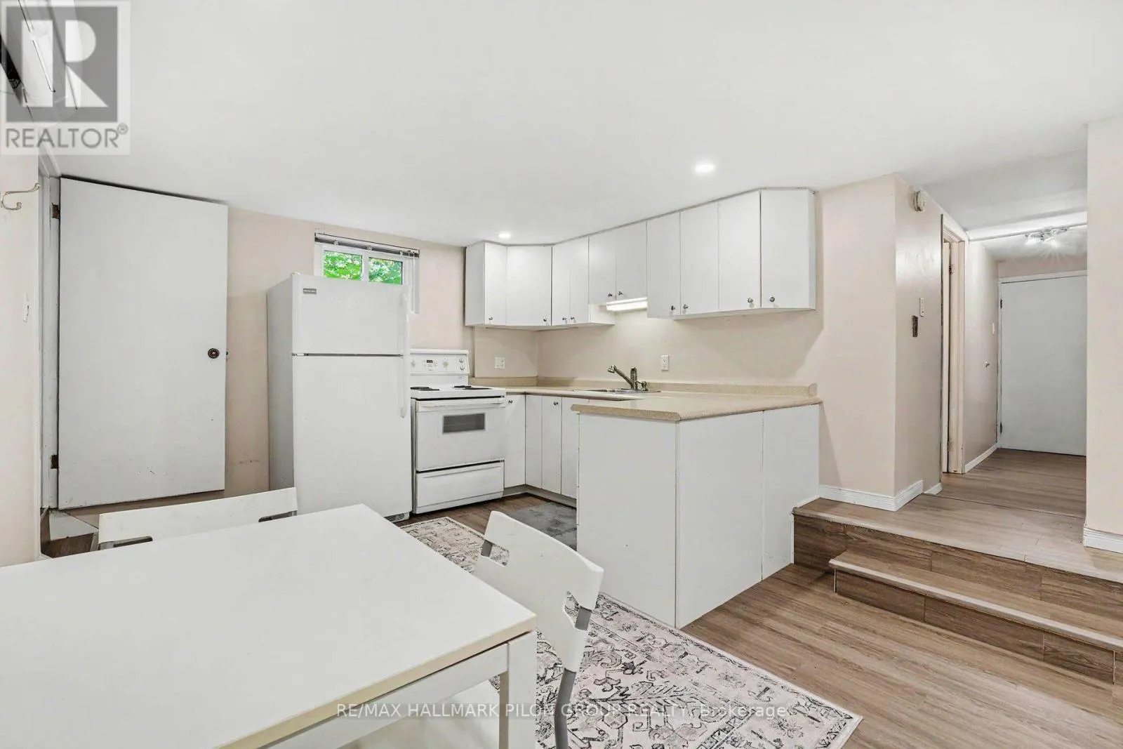 1290 ST. JEAN STREET