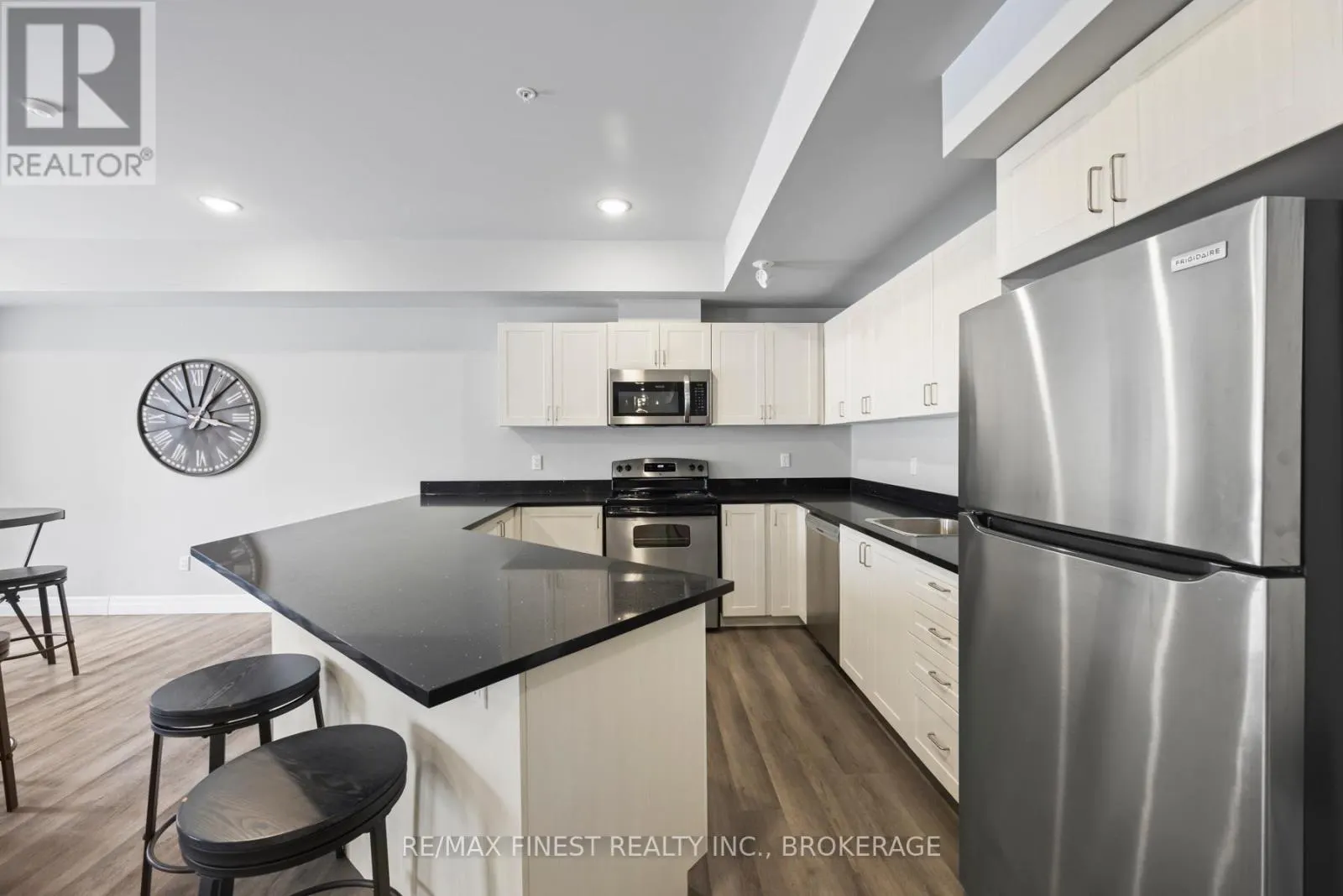 308 - 501 FRONTENAC STREET #308