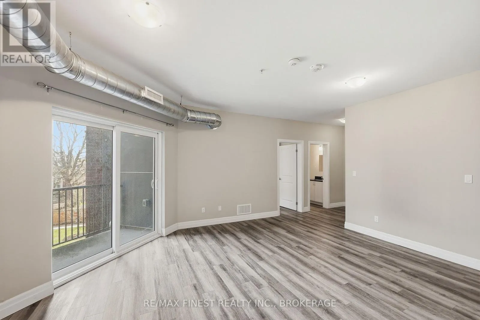 308 - 501 FRONTENAC STREET #308