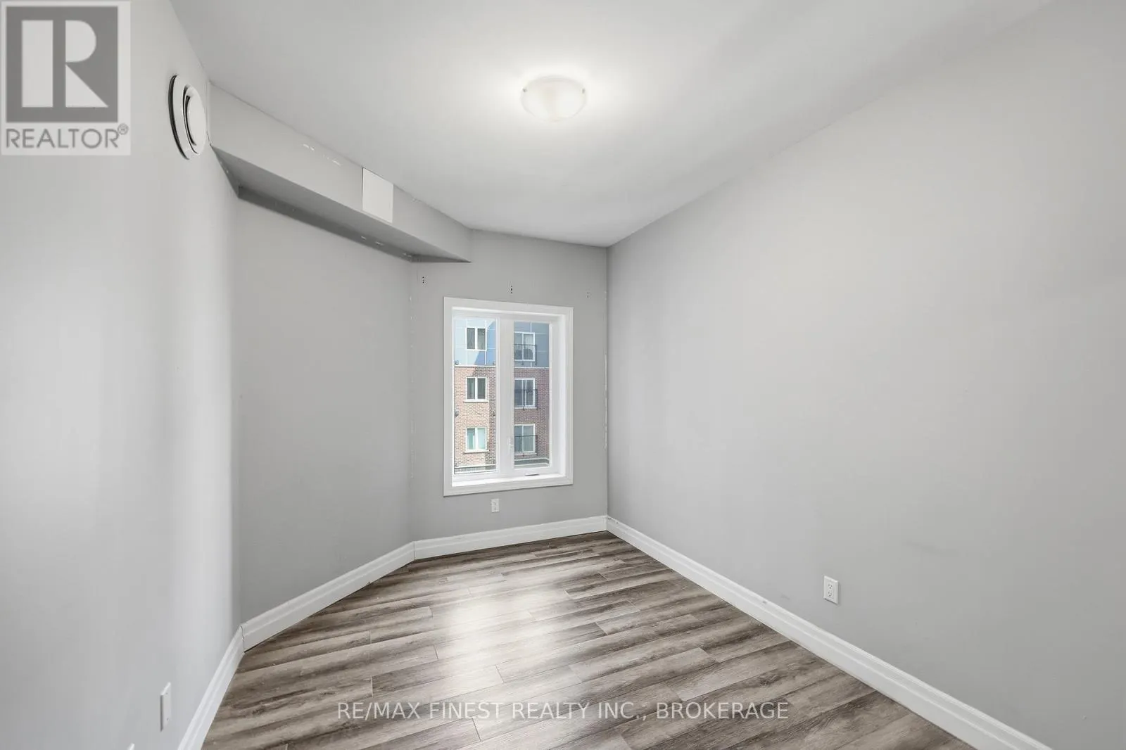 308 - 501 FRONTENAC STREET #308