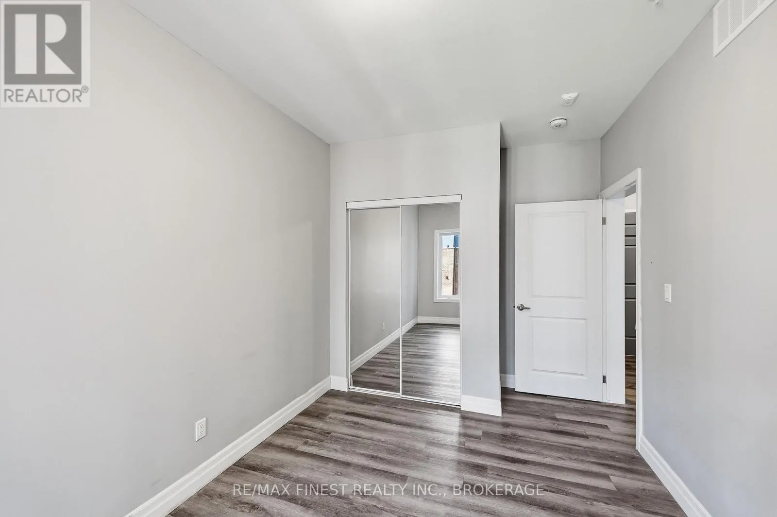 308 - 501 FRONTENAC STREET #308