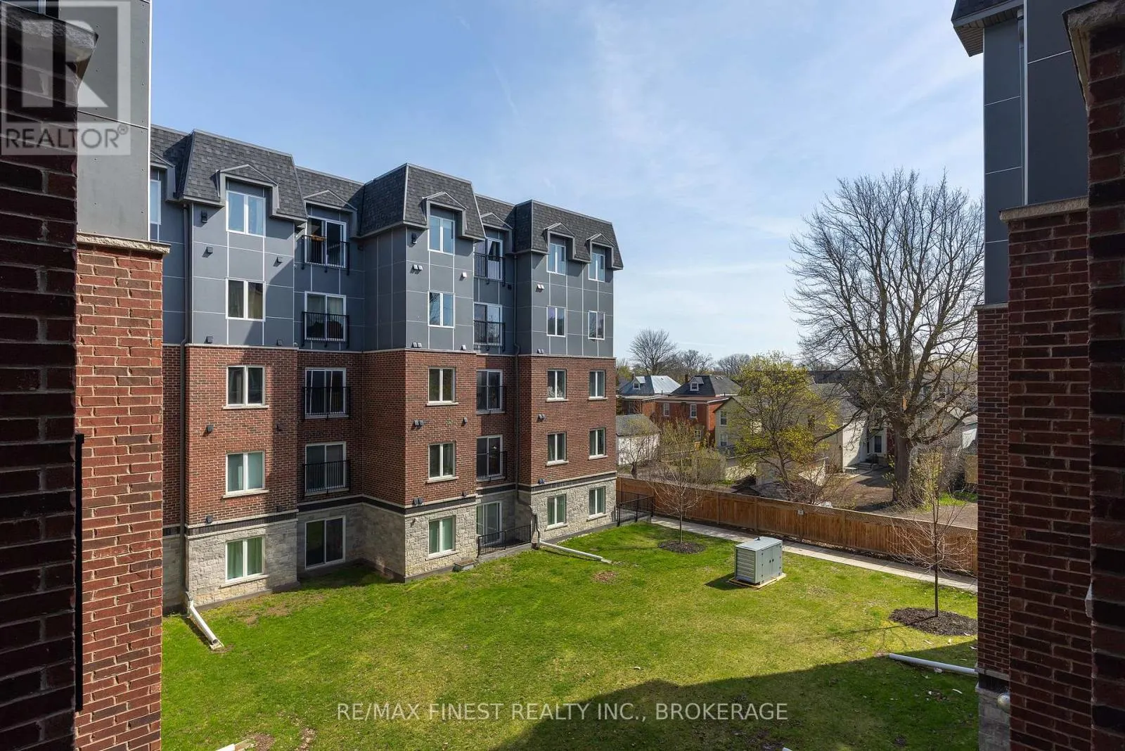 308 - 501 FRONTENAC STREET #308