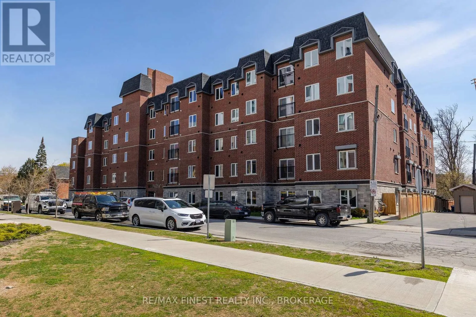 308 - 501 FRONTENAC STREET #308
