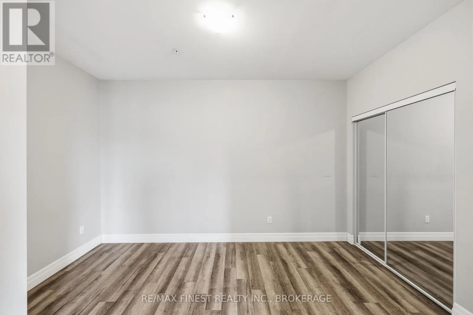 308 - 501 FRONTENAC STREET #308