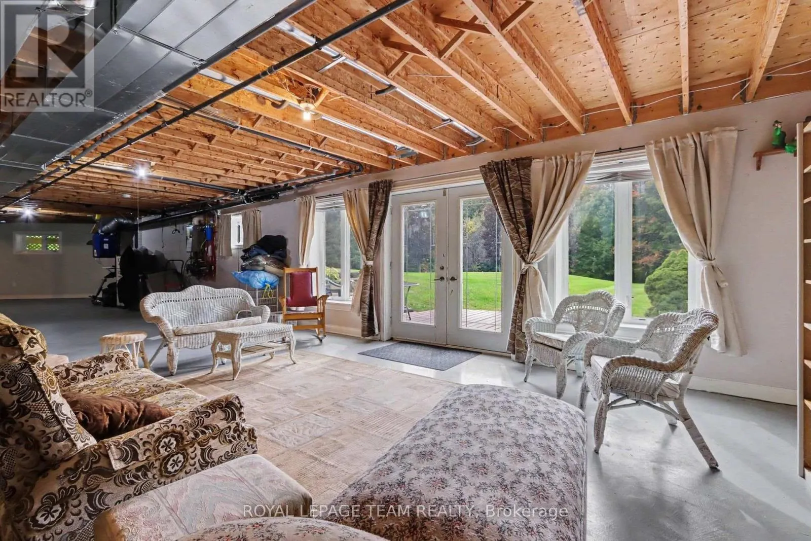 600 CROZIER ROAD