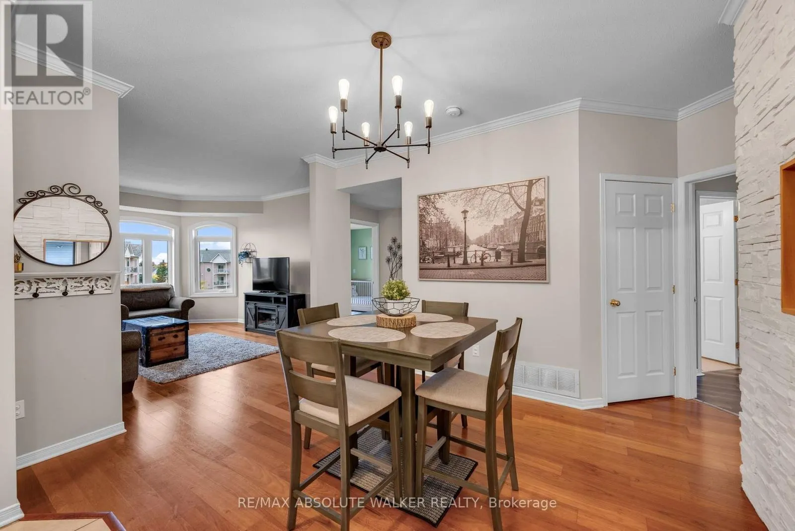 7 - 50 BRIARGATE PRIVATE