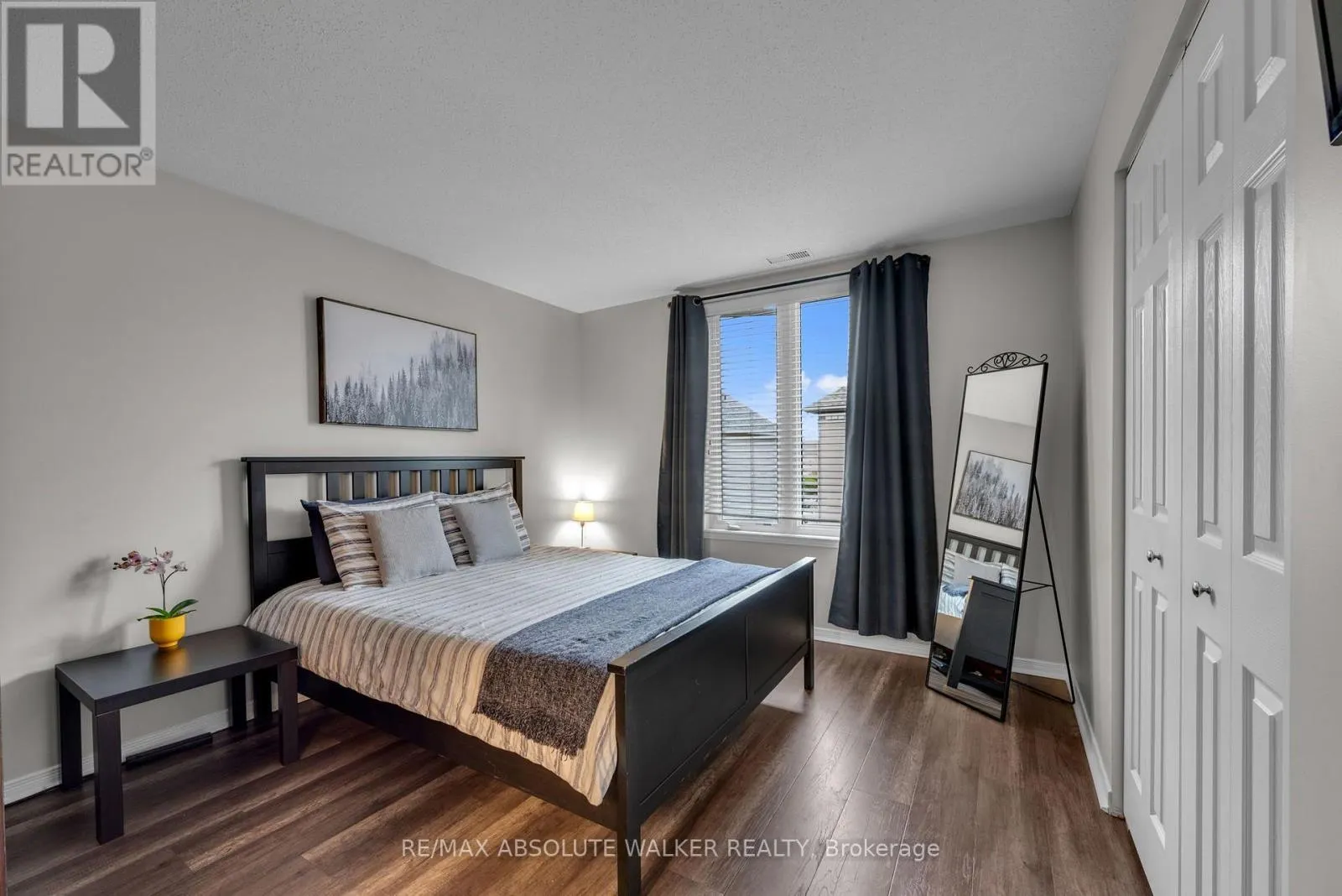 7 - 50 BRIARGATE PRIVATE