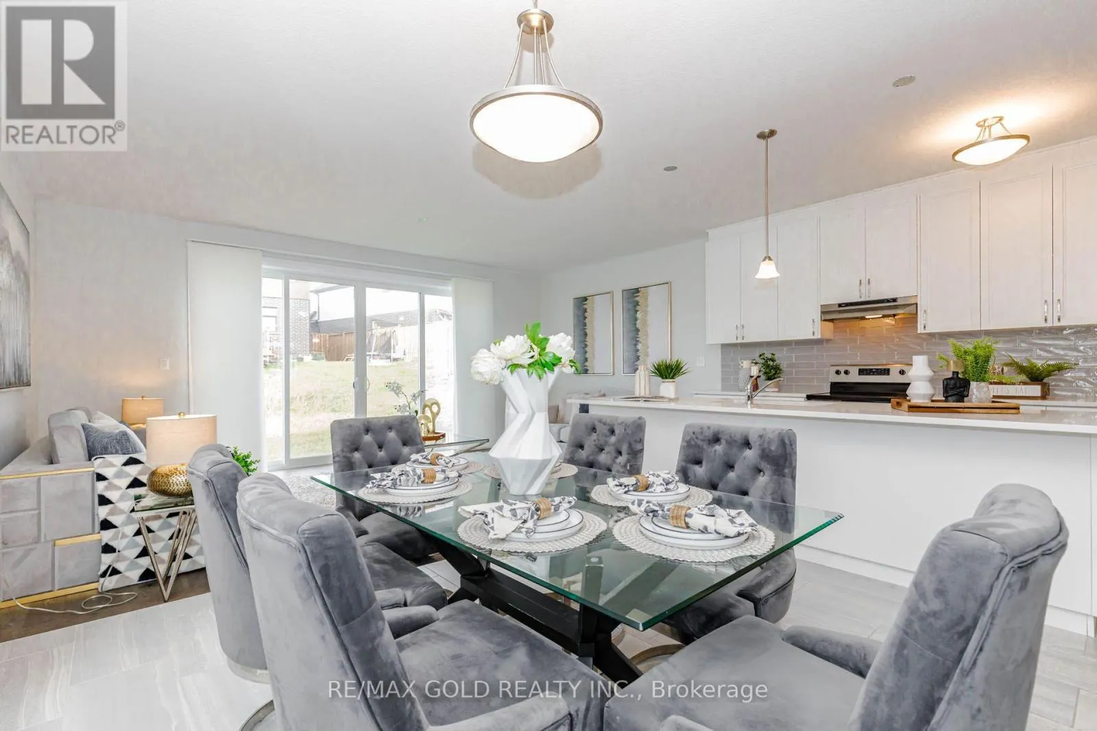617 BENNINGER DRIVE