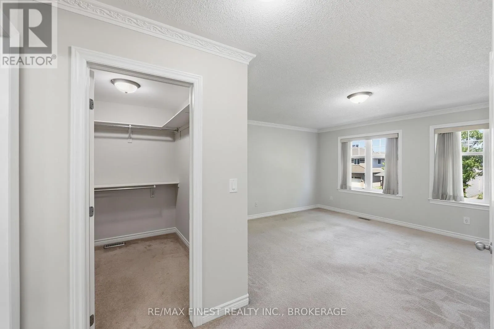 896 COTTONWOOD AVENUE