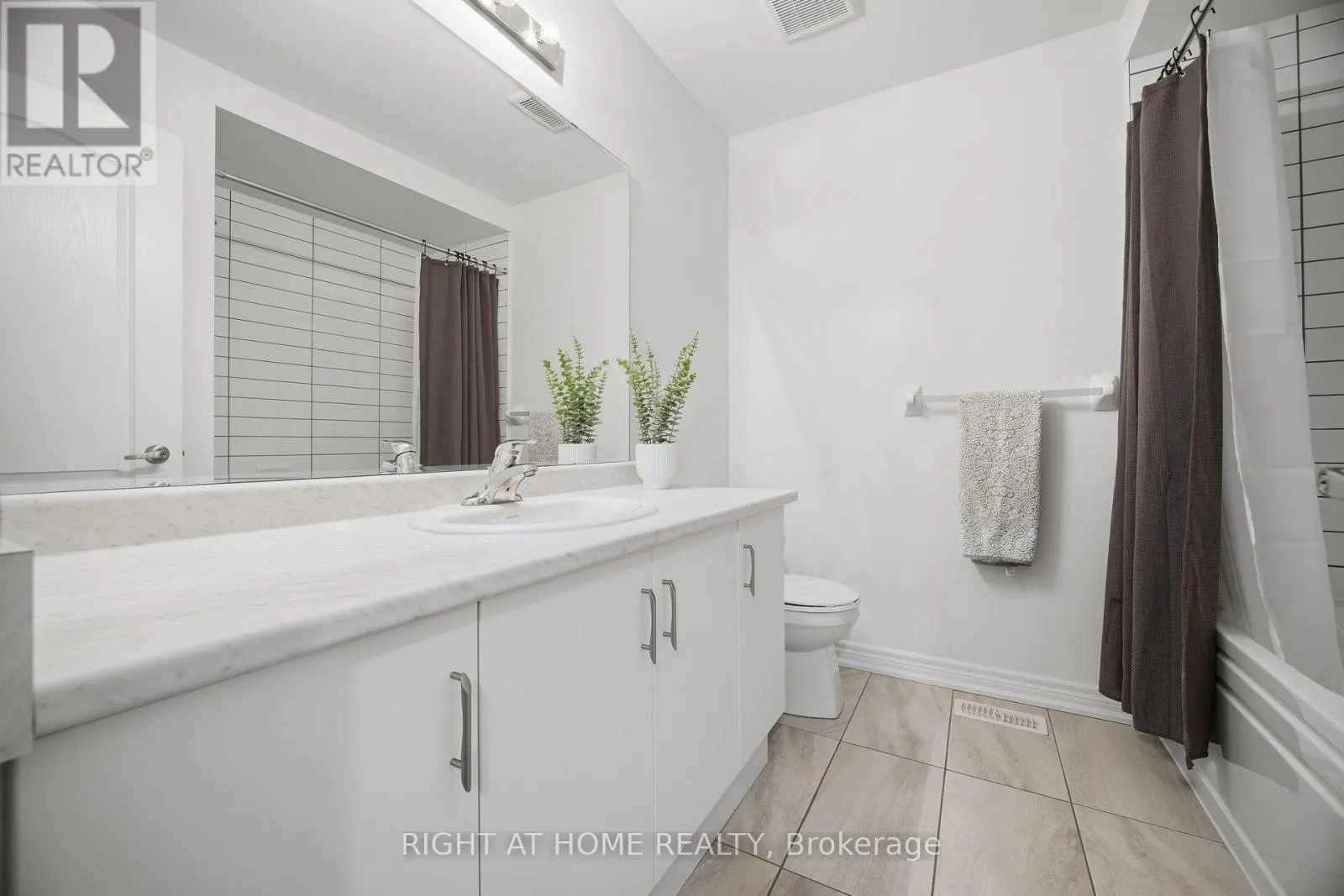 79 - 166 DEERPATH DRIVE