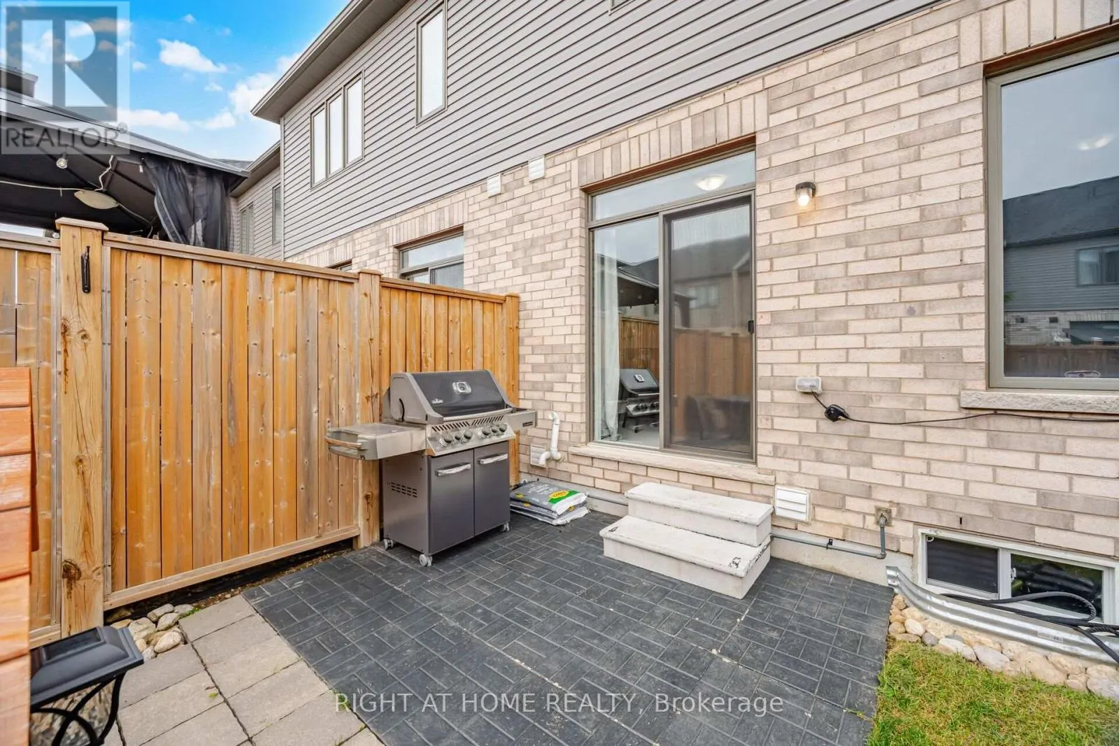 79 - 166 DEERPATH DRIVE