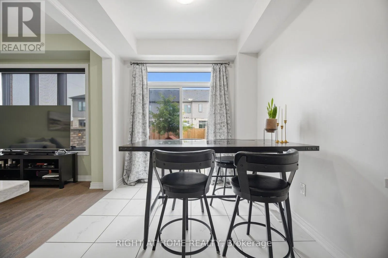 79 - 166 DEERPATH DRIVE