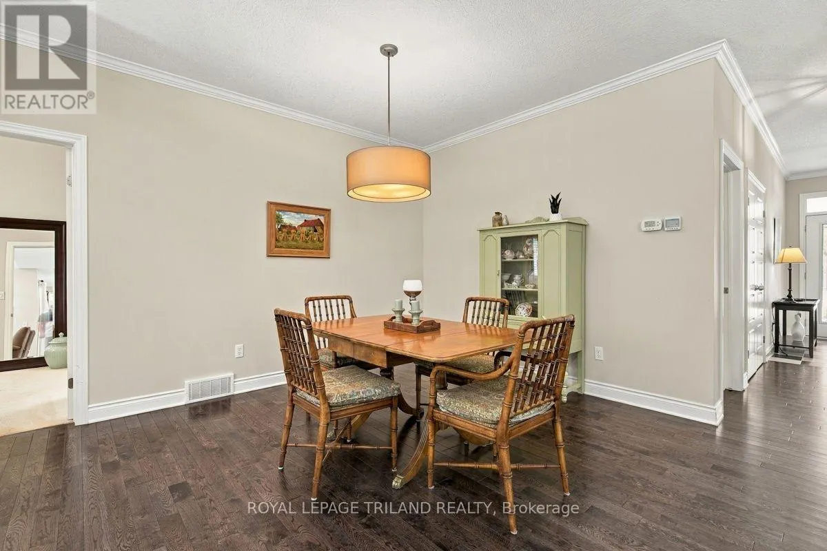 43 HICKORY LANE