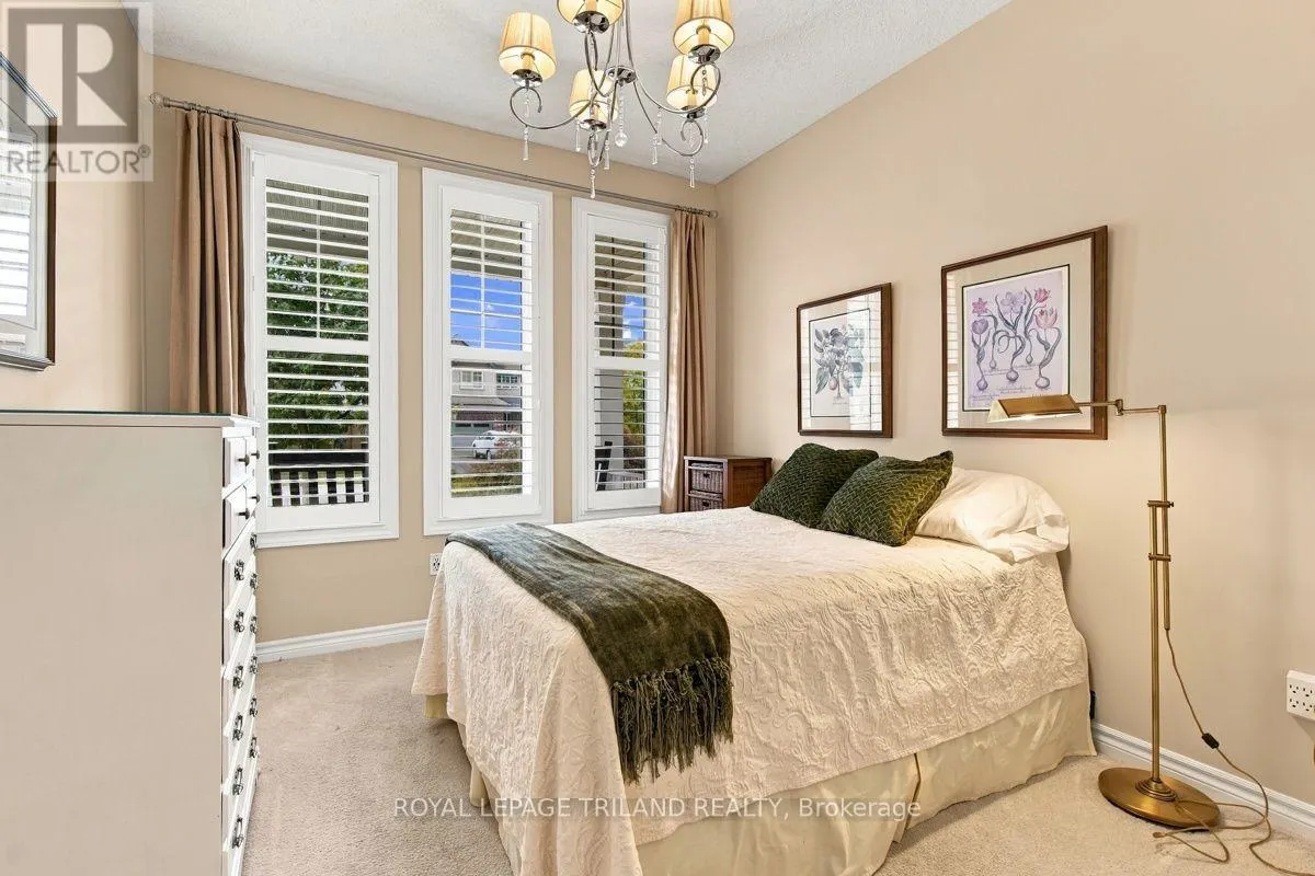 43 HICKORY LANE
