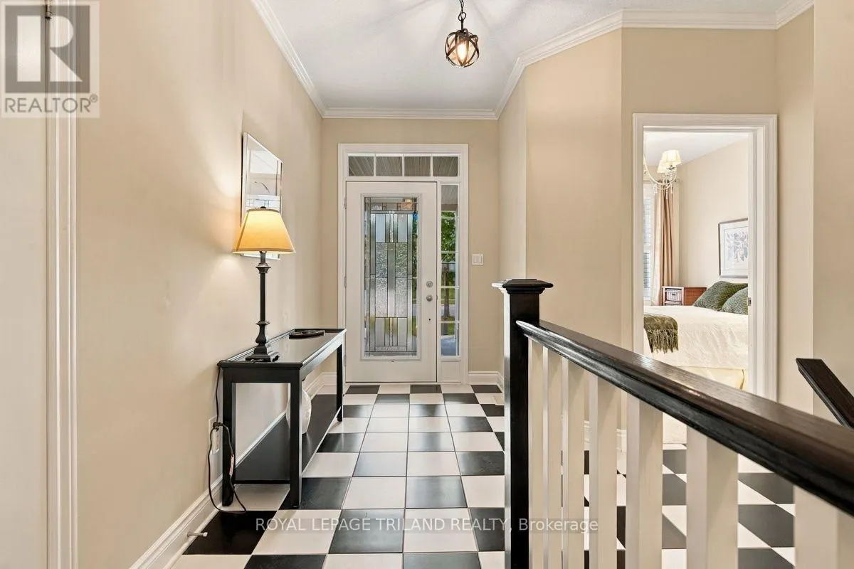 43 HICKORY LANE