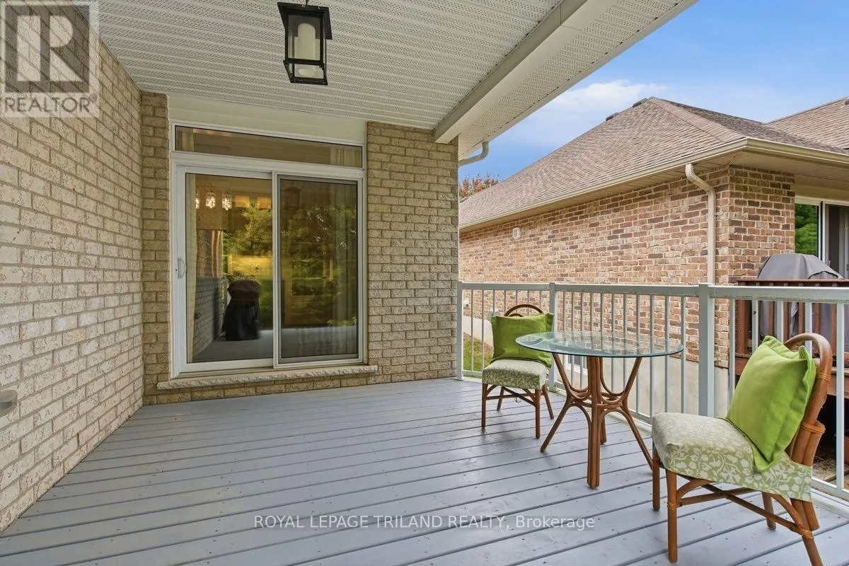 43 HICKORY LANE