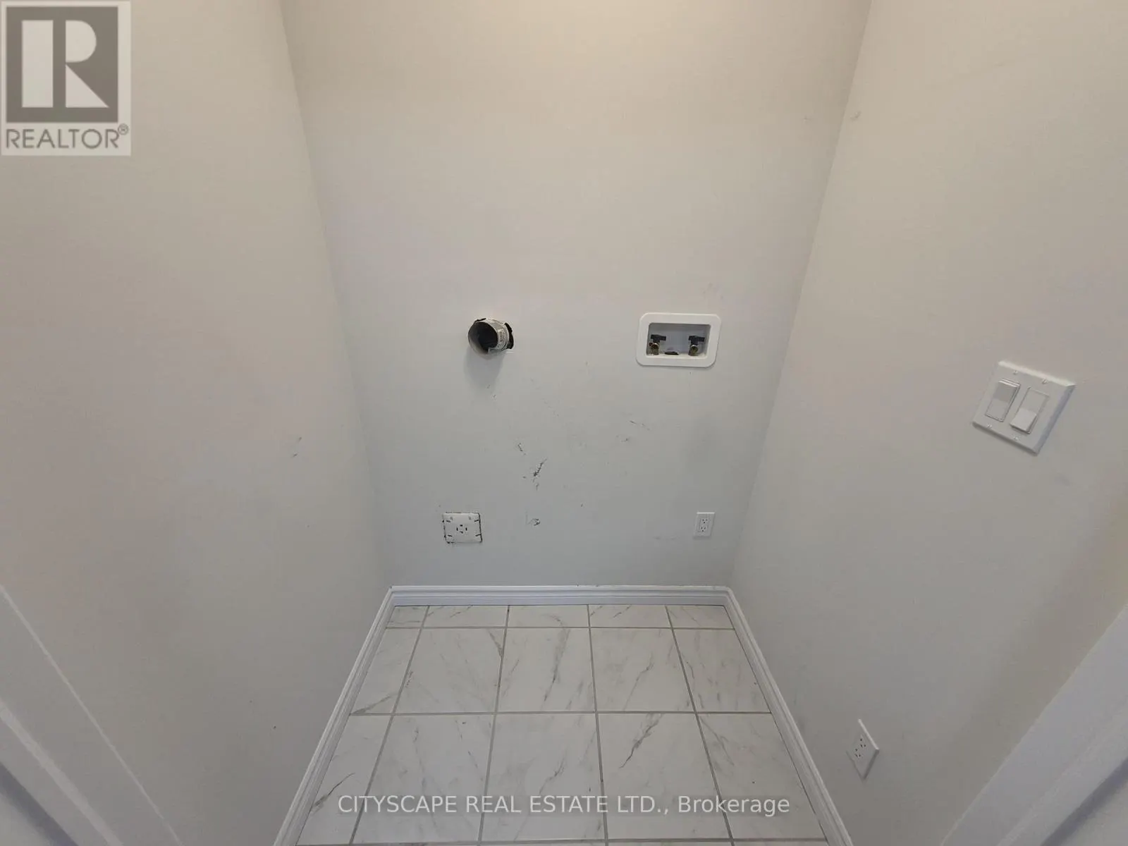 16 - 125 HOLLYBROOK TRAIL
