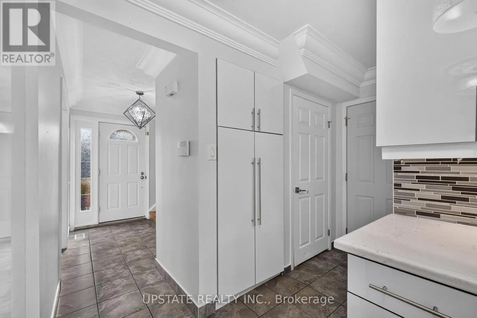 221 CEDARWOODS CRESCENT