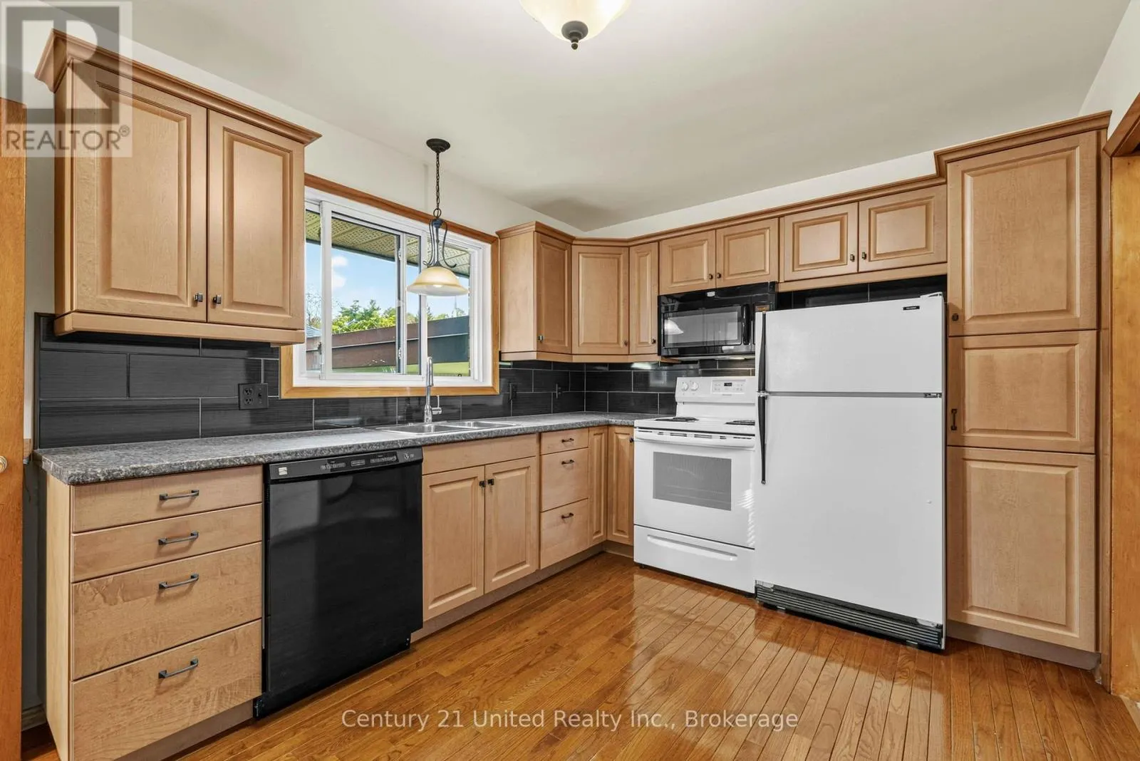 1175 EDMISON DRIVE