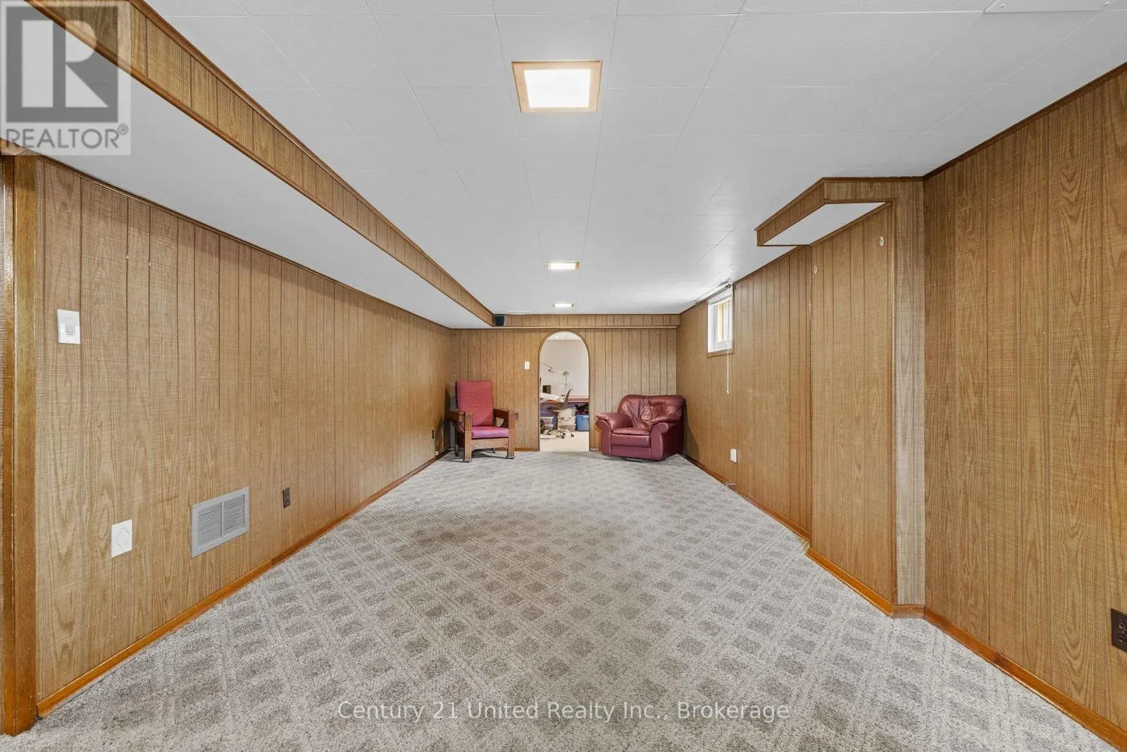 1175 EDMISON DRIVE