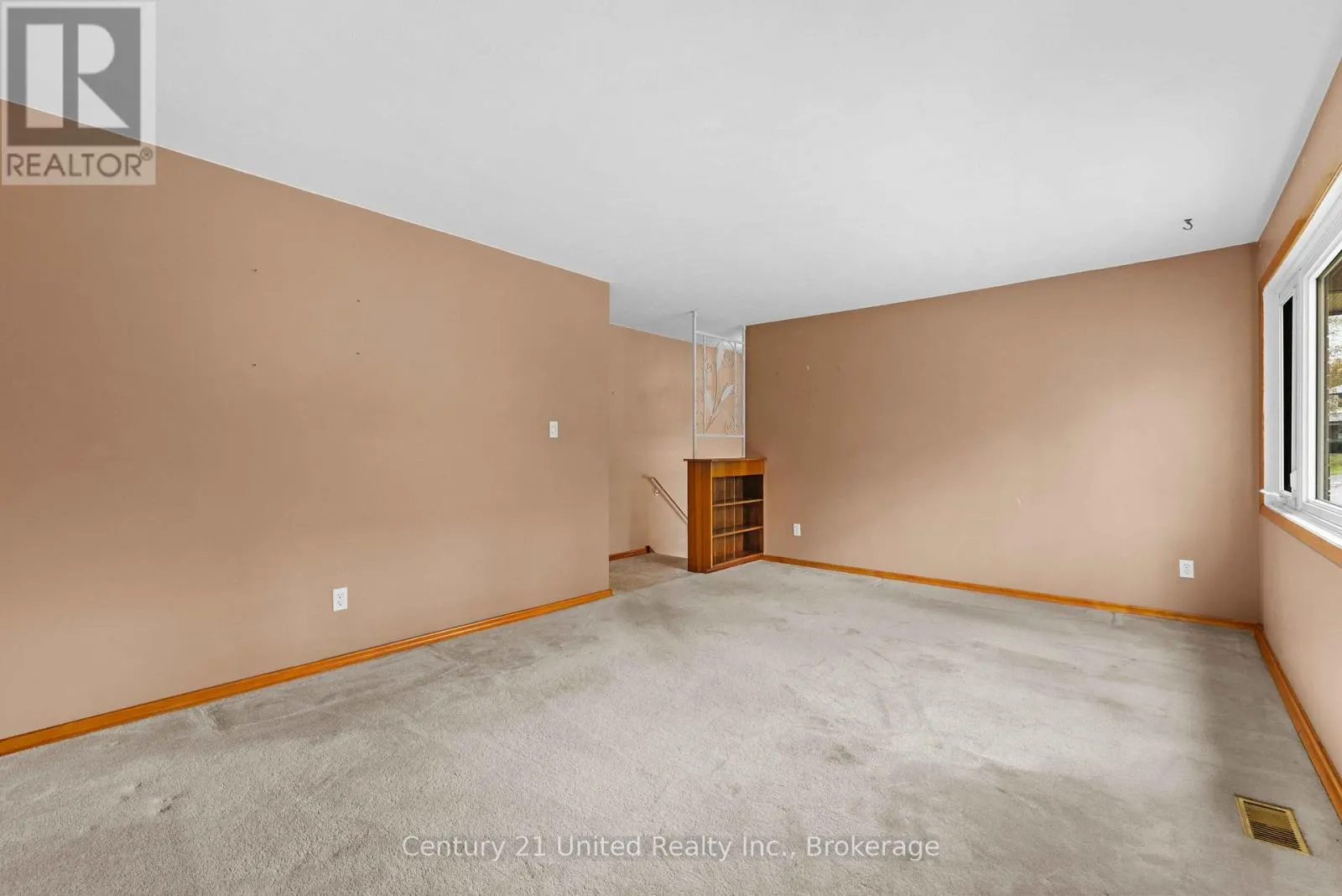 1175 EDMISON DRIVE