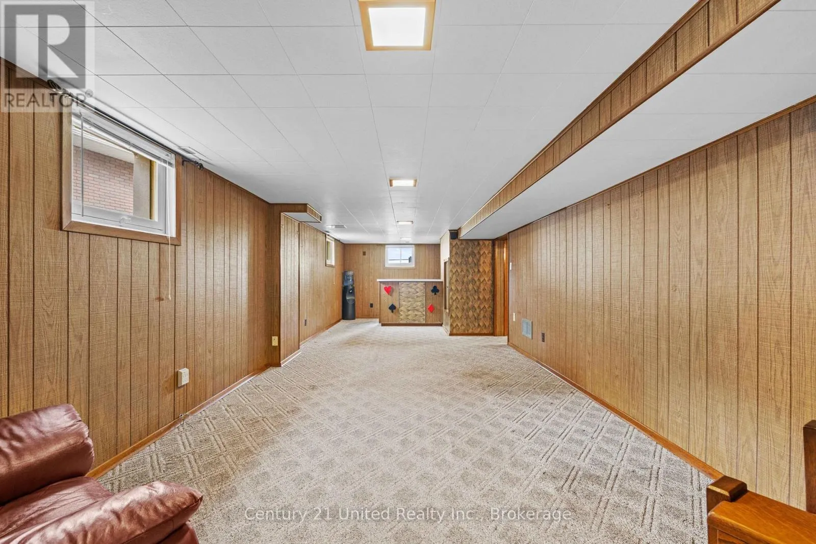 1175 EDMISON DRIVE