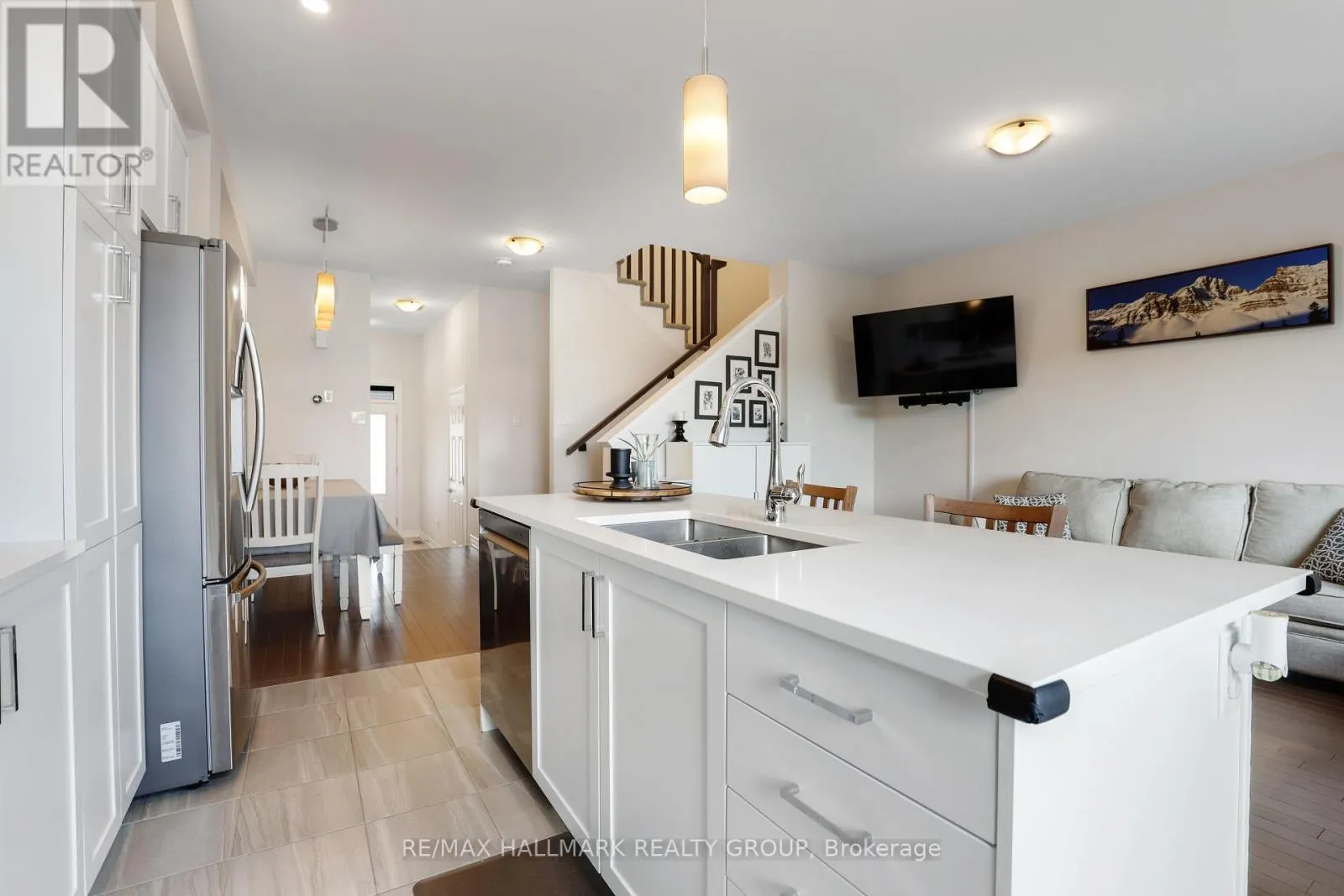 545 ENCLAVE LANE