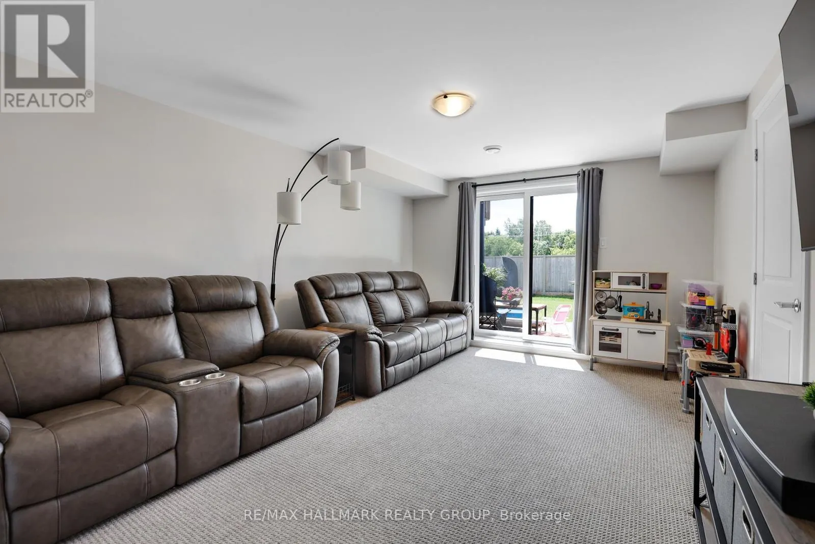 545 ENCLAVE LANE