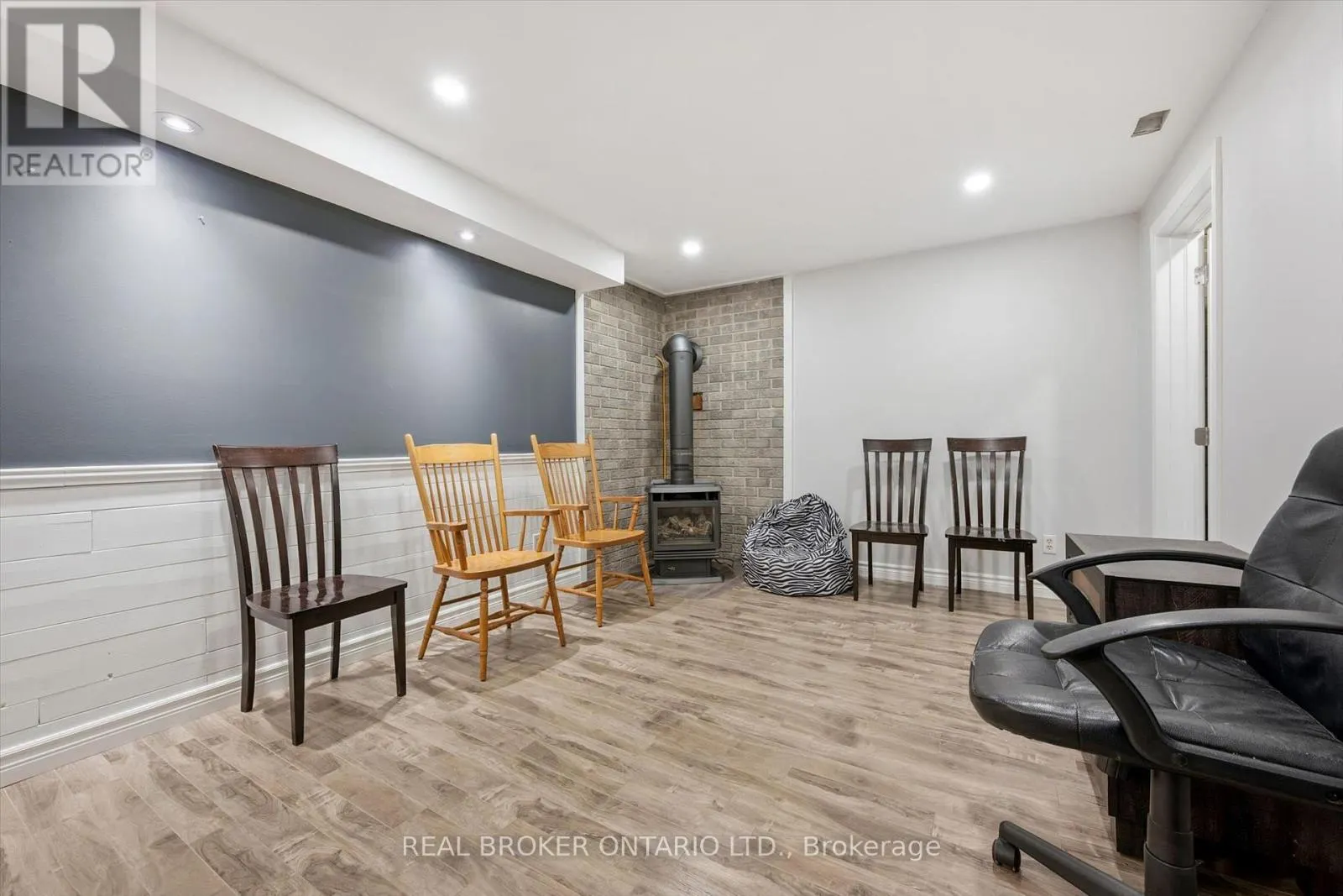 339 STRATHALLAN STREET