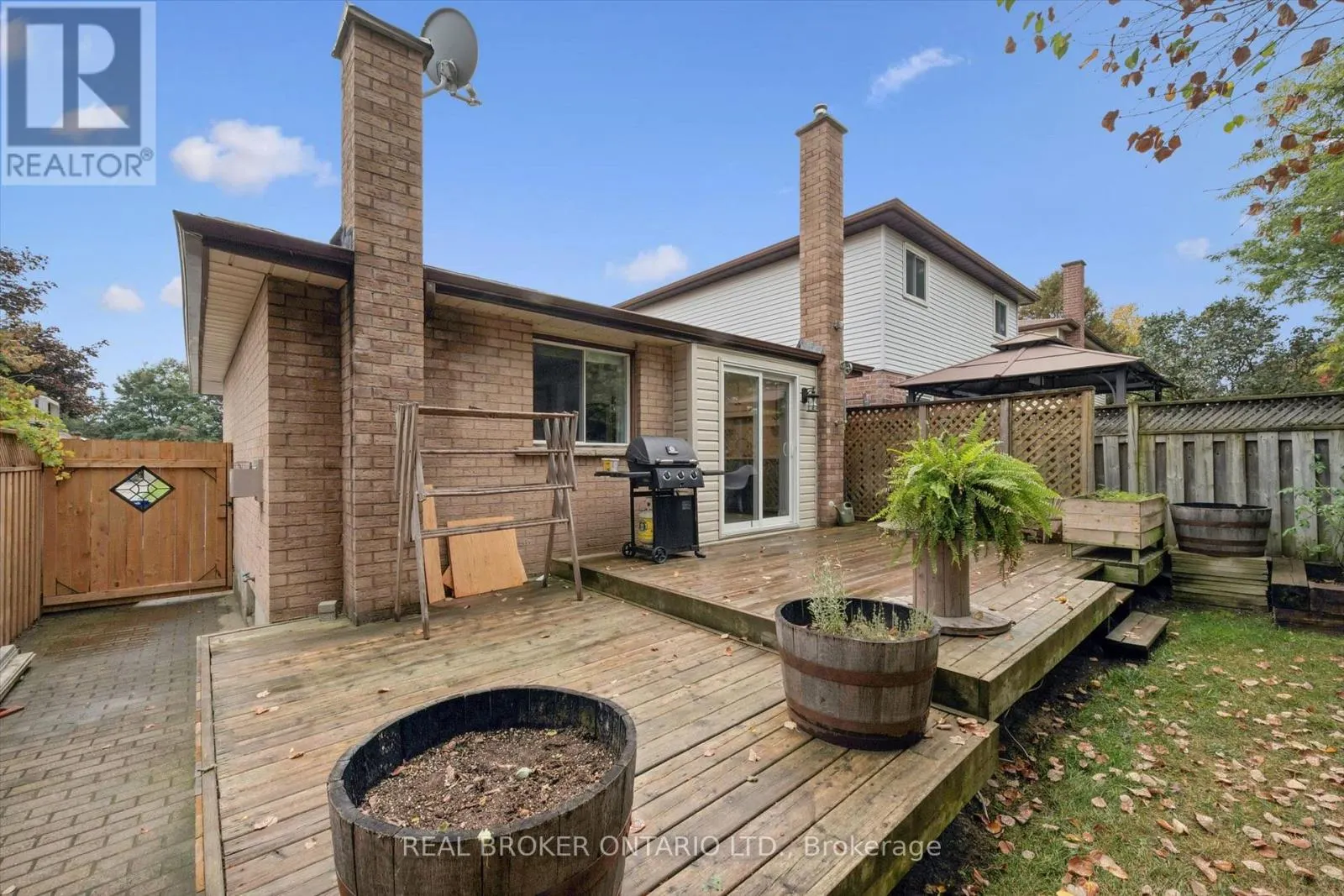 339 STRATHALLAN STREET