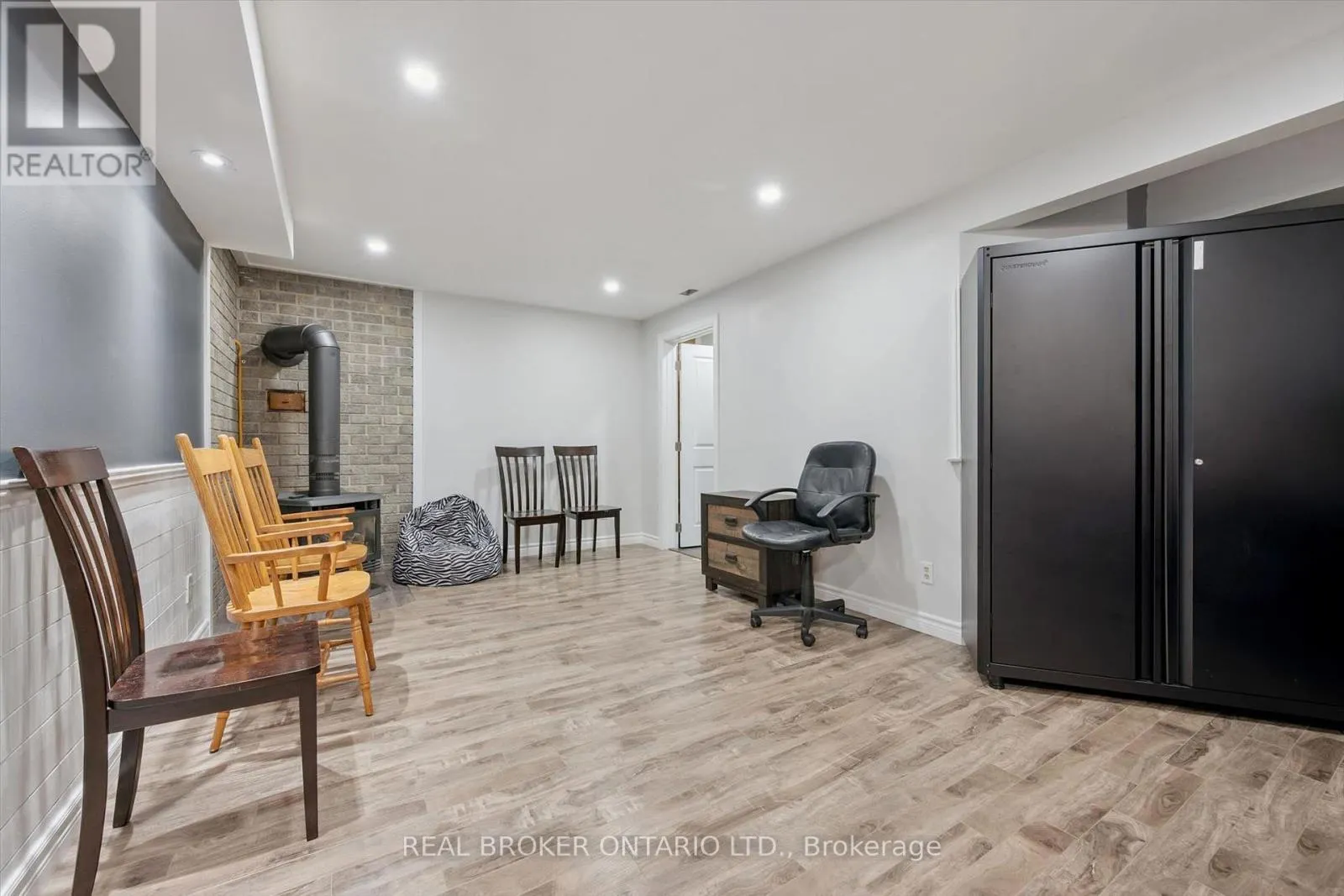 339 STRATHALLAN STREET