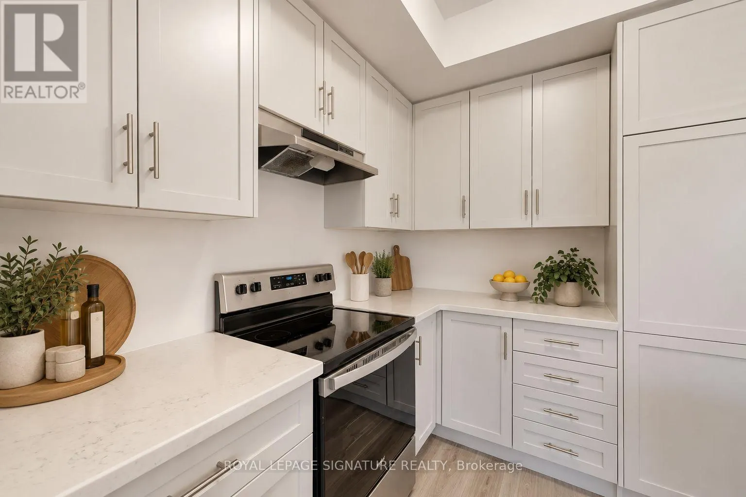 37 - 10 BIRMINGHAM DRIVE