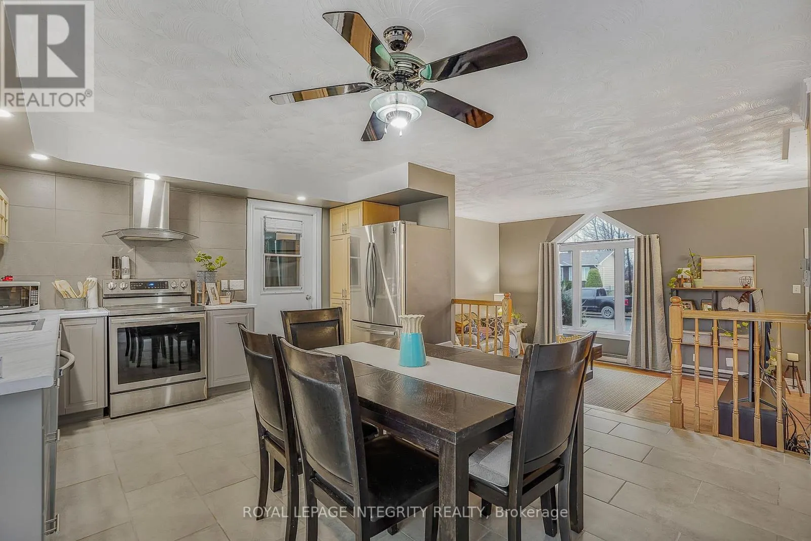 84 LALANDE CRESCENT