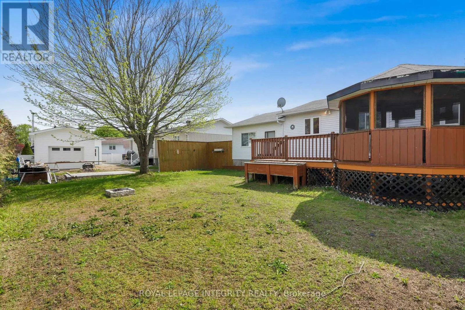 84 LALANDE CRESCENT