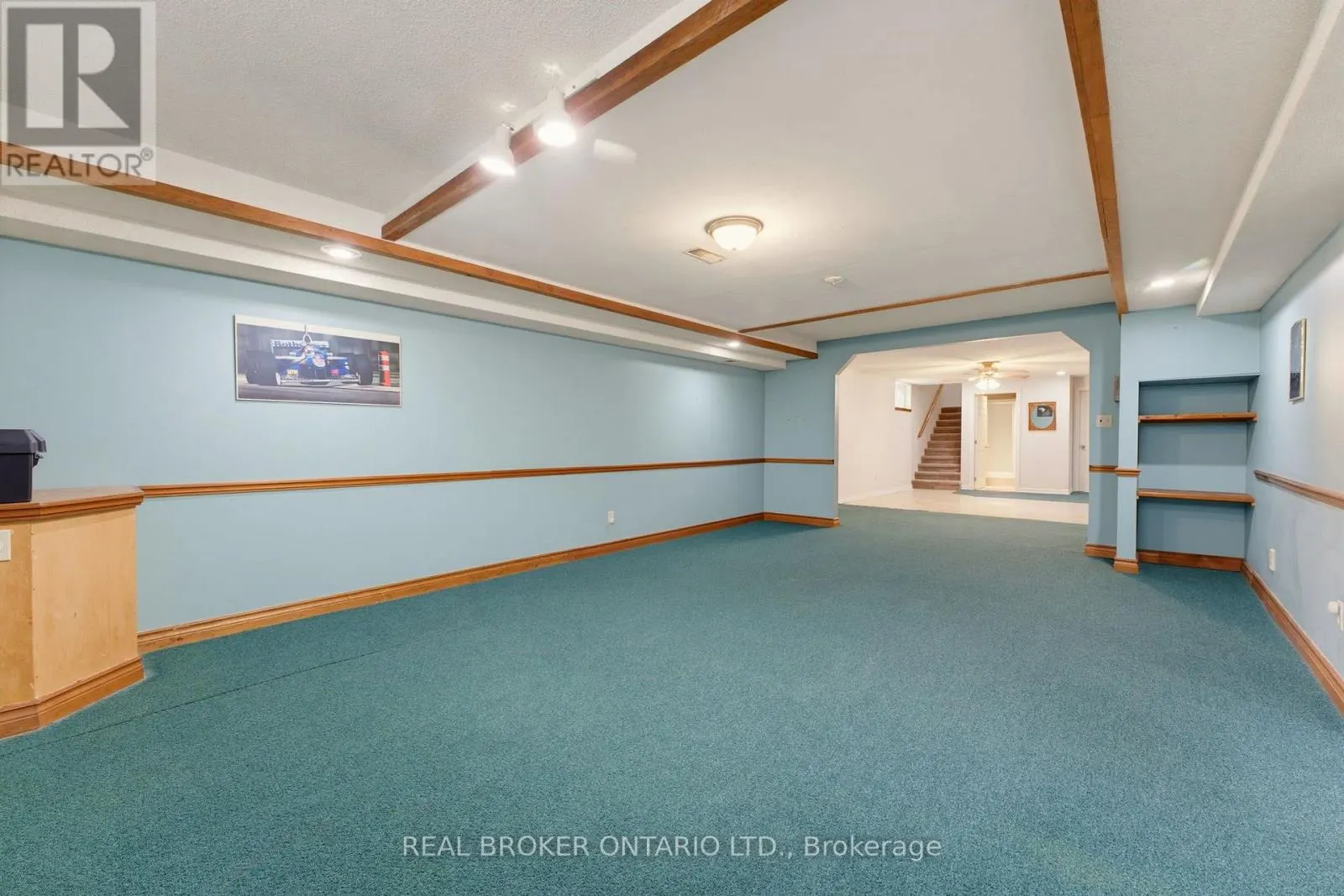 7877 CANBOROUGH ROAD