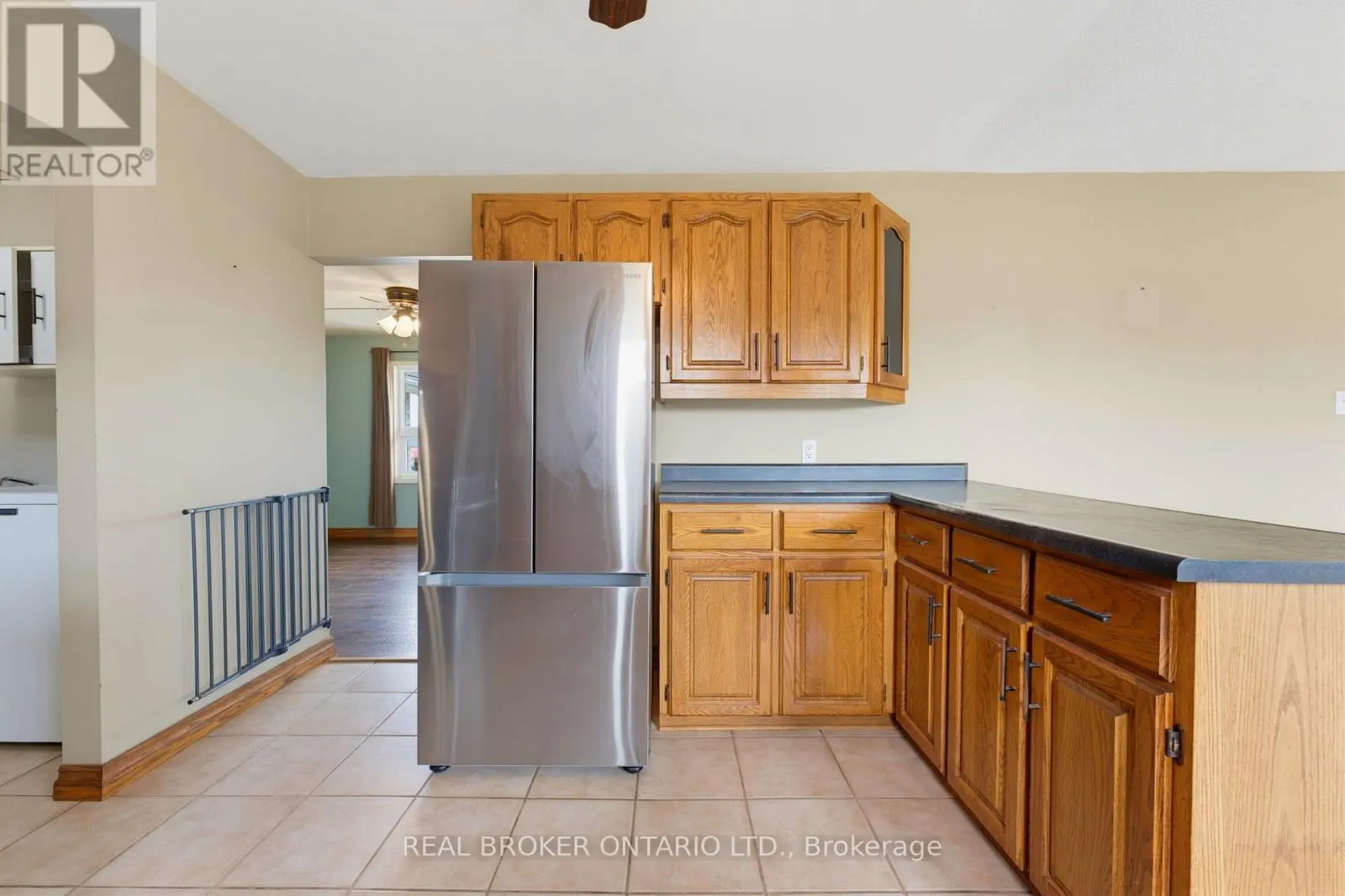 7877 CANBOROUGH ROAD