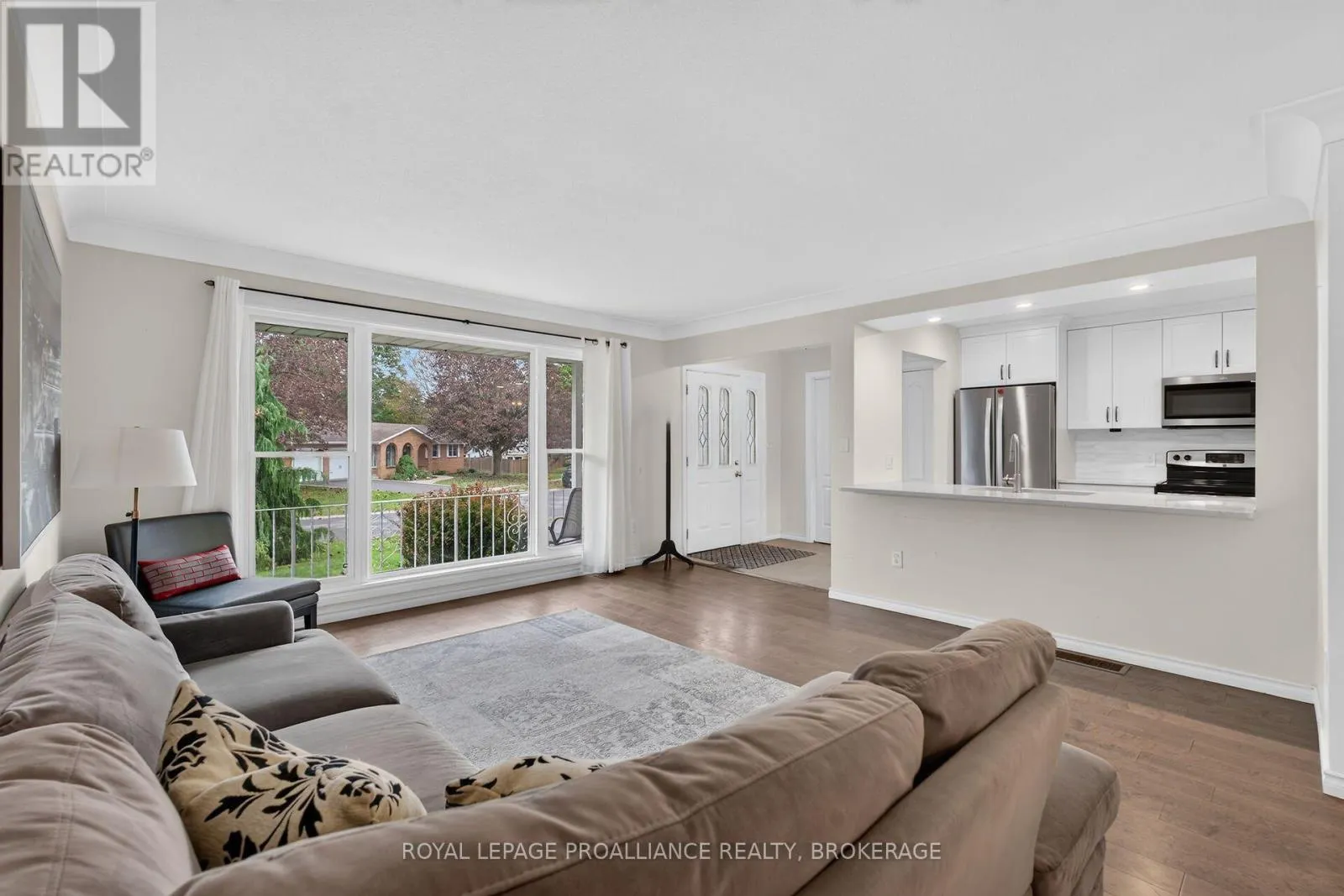 383 BERNICE DRIVE