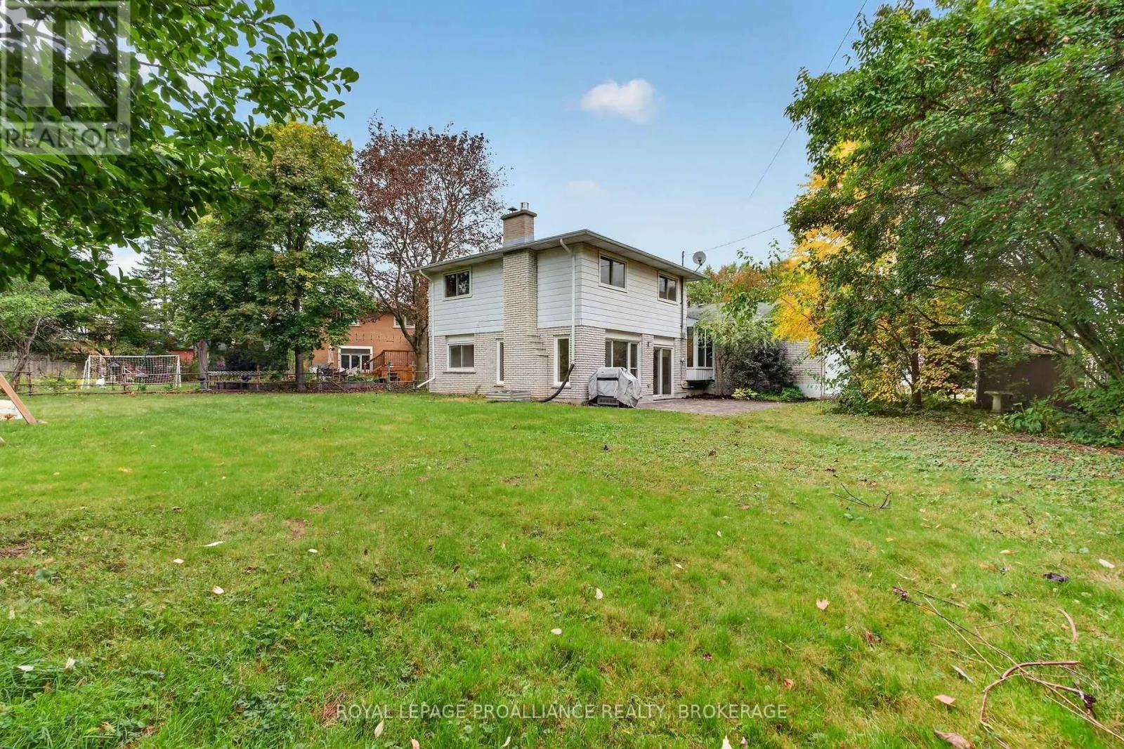 383 BERNICE DRIVE