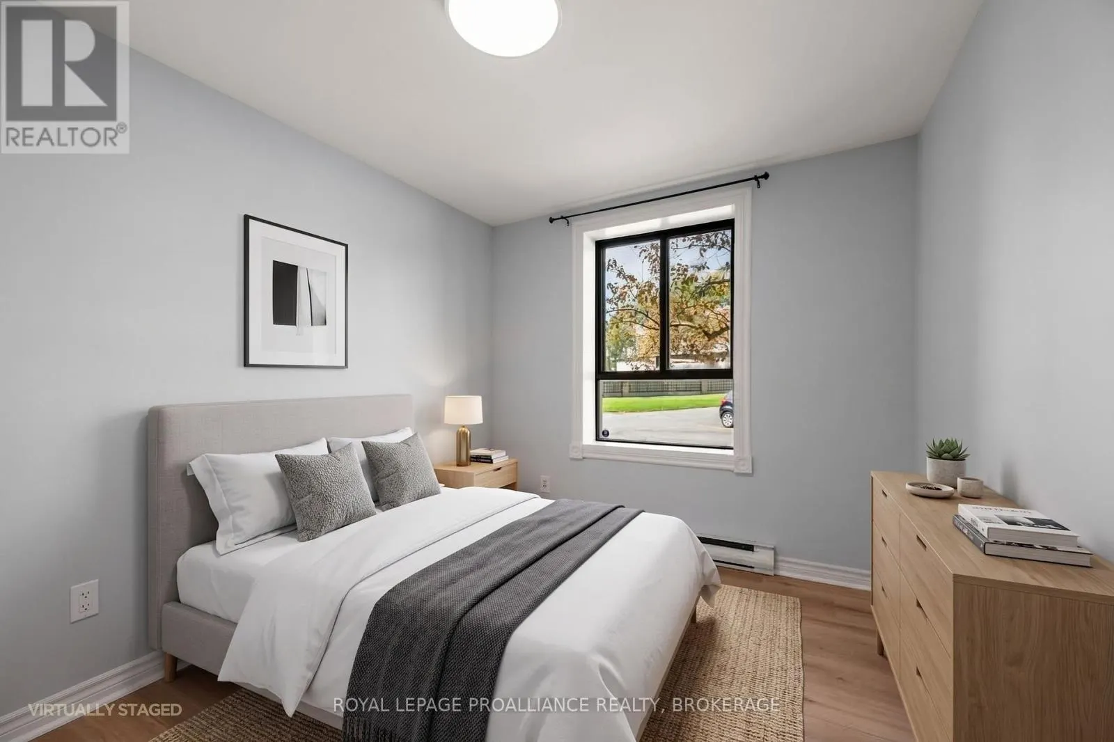 112 - 17 ELDON HALL PLACE #112