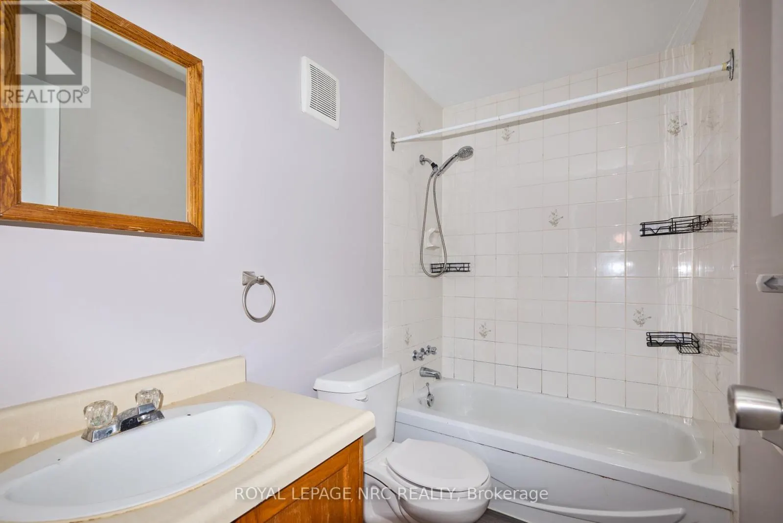 11 - 4839 DRUMMOND ROAD #11