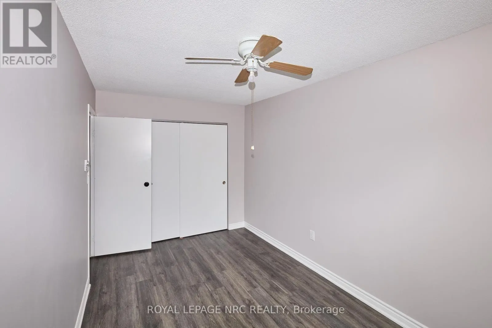 11 - 4839 DRUMMOND ROAD #11