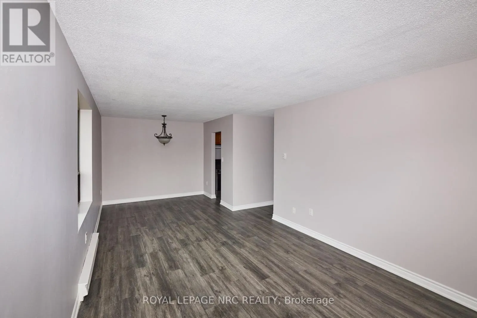 11 - 4839 DRUMMOND ROAD #11