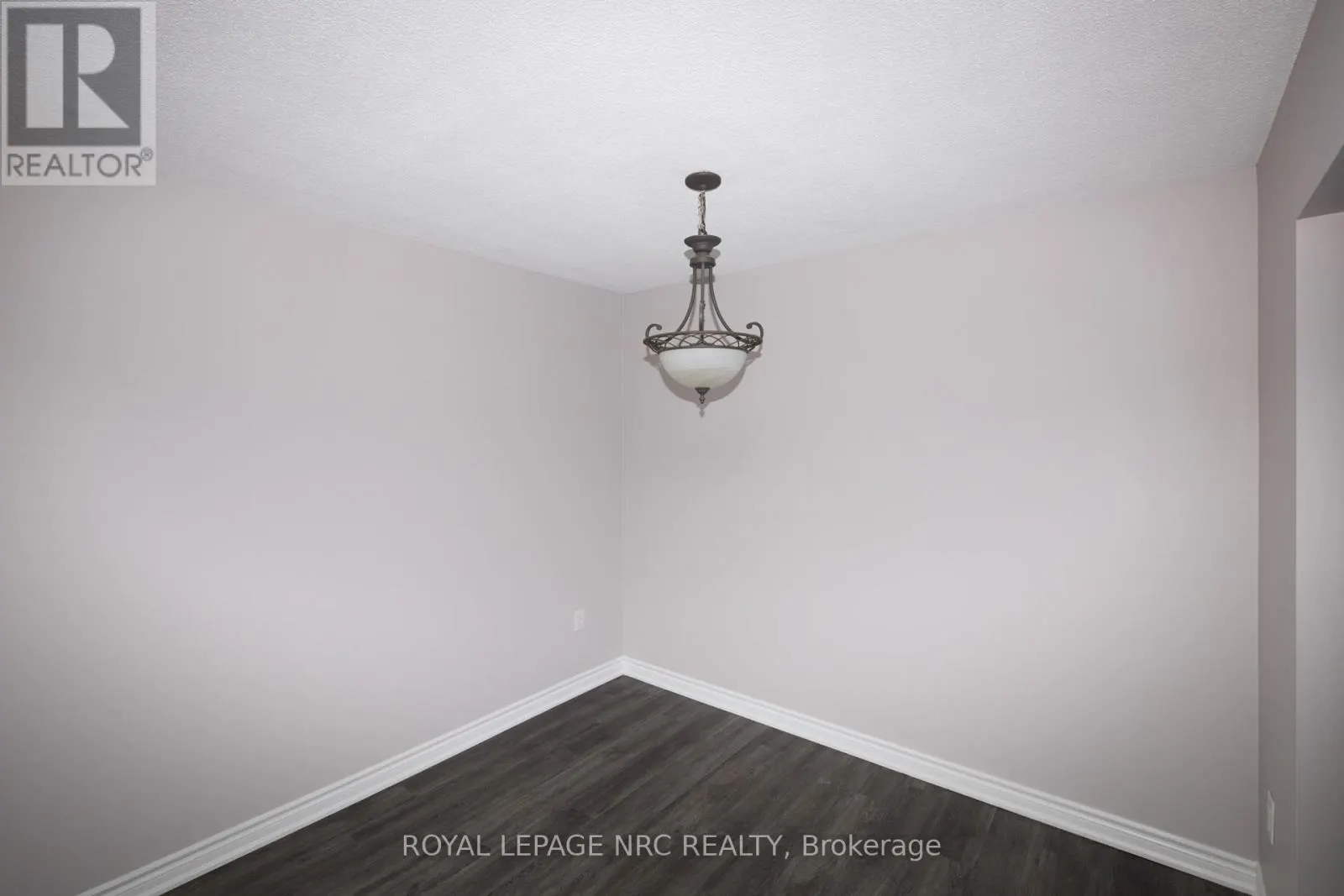 11 - 4839 DRUMMOND ROAD #11