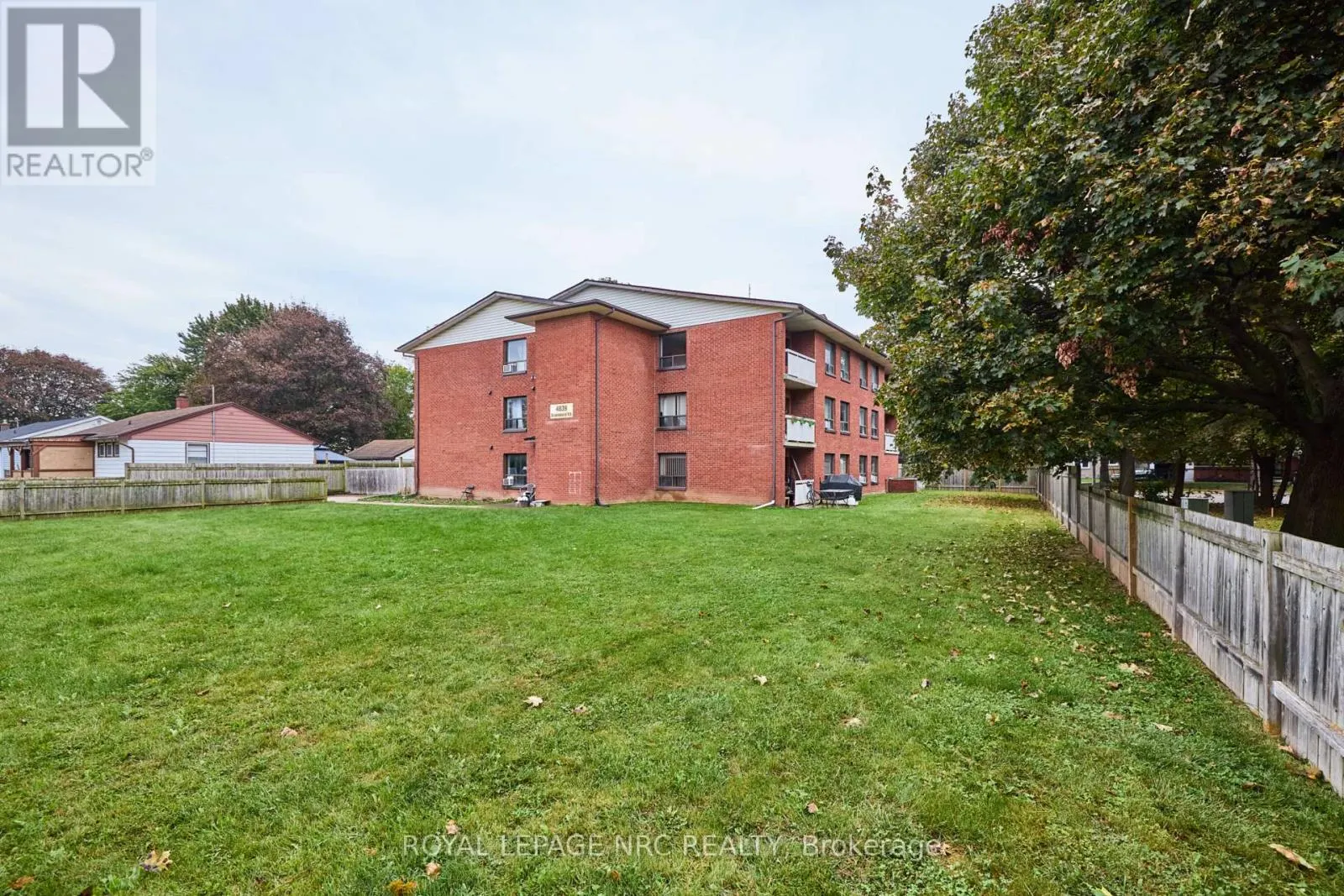 11 - 4839 DRUMMOND ROAD #11