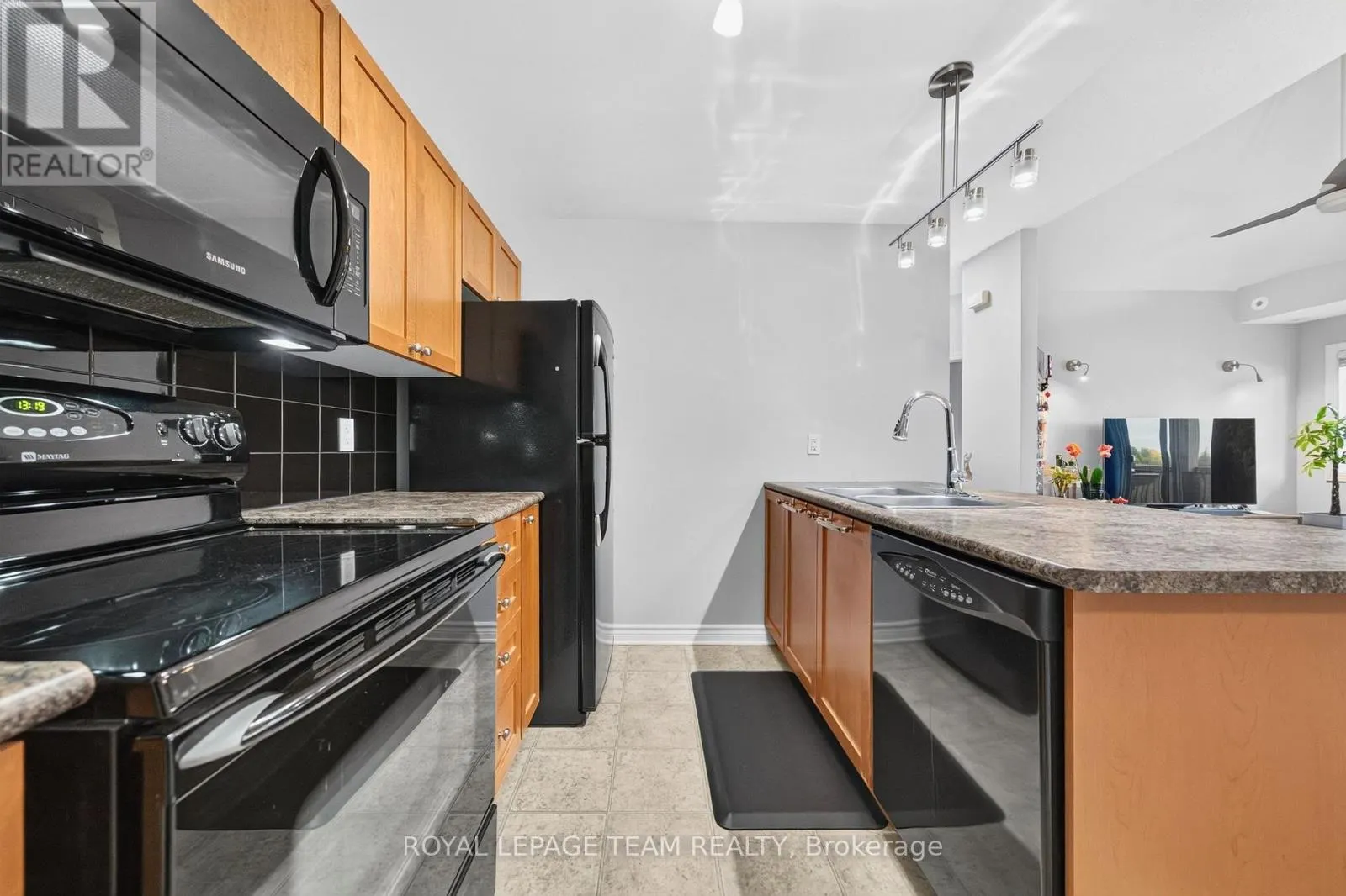173-C CRESTWAY DRIVE