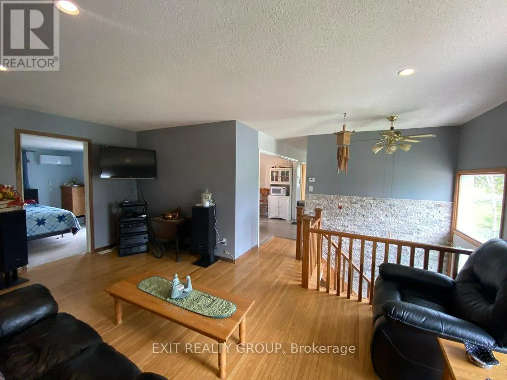 87 BERNARD LONG ROAD