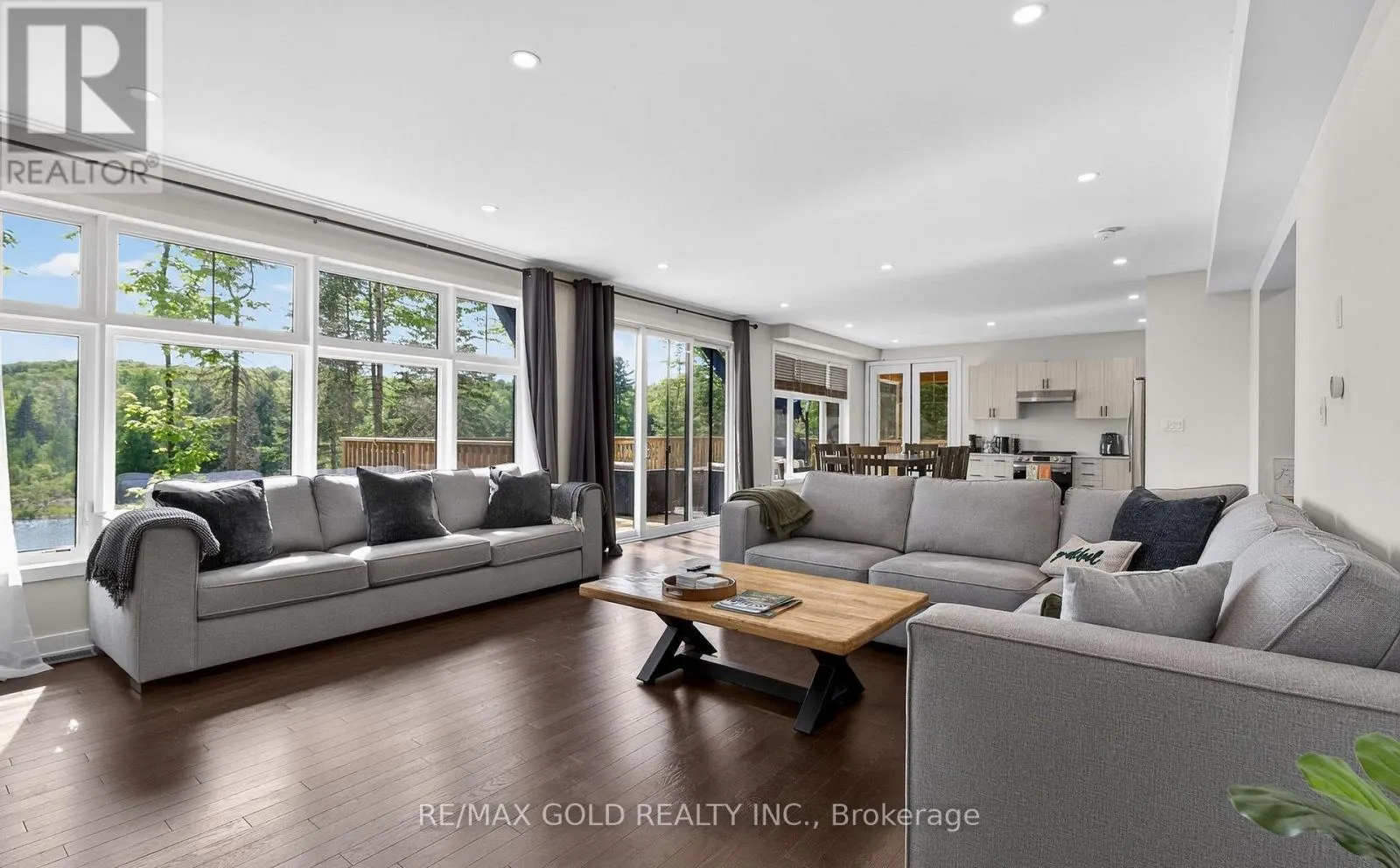 3 - 1011 RIDGELINE DRIVE
