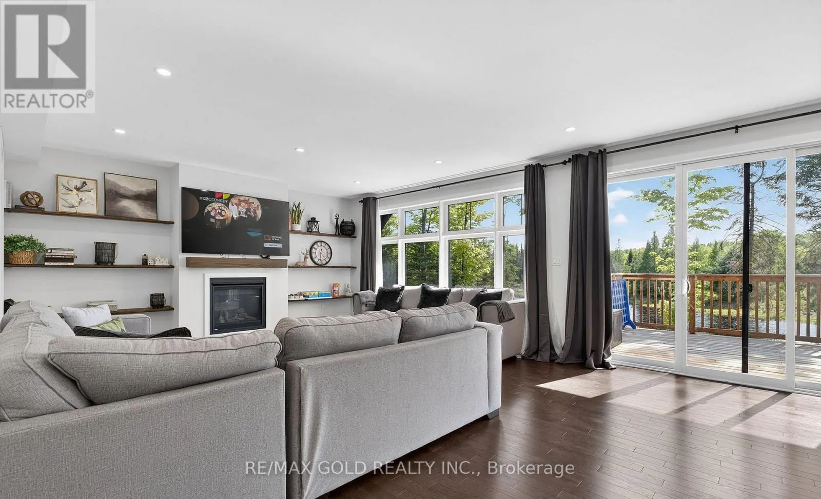 3 - 1011 RIDGELINE DRIVE