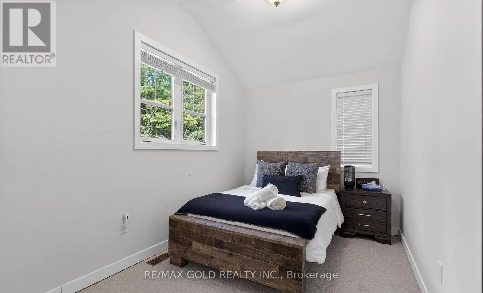 3 - 1011 RIDGELINE DRIVE