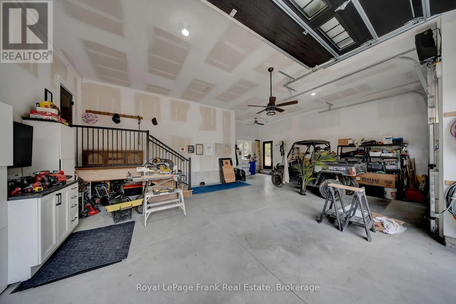 663 FORD CRESCENT